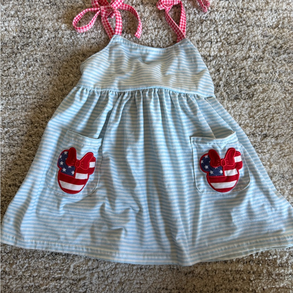 Striped dress with Minnie Mouse Pockets